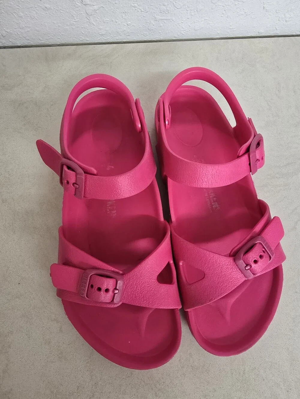 Birkenstock Kids Eva Rio Essentials in Color Beetroot Size 34 sz 3-3.5